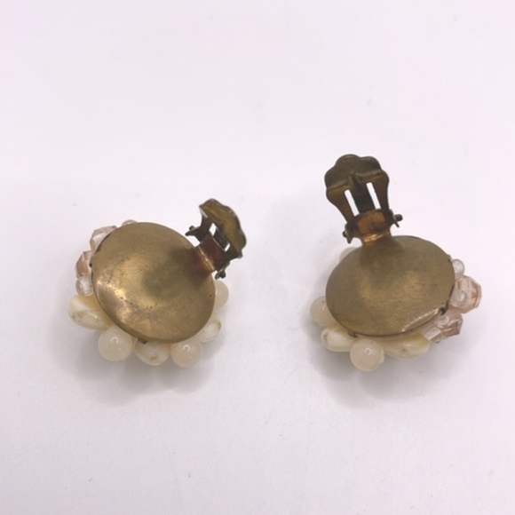 Western Germany Signed Vintage Baby Tooth Bead Style Cluster Clip-on Earrings - Picture 9 of 12
